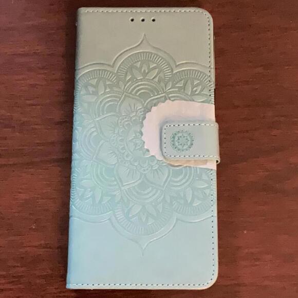 🍁Mint Green Embossed Faux leather Wallet Case - Picture 1 of 6